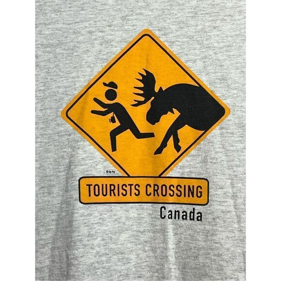 Vintage Y2K Tourists Crossing Canada Tee - Picture 2 of 4